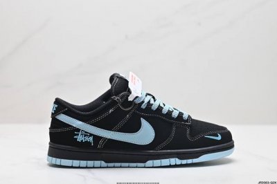 公司级耐克nike Dunk Low 扣篮系列 解构抽绳复古低帮休闲运动滑板板鞋 采用脚感柔软舒适zoomair气垫 有效吸收滑板等极限运动在落地时带来的冲击力