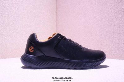 Ecco 爱步 早春经典爆款 驱动系列 休闲运动跑鞋 休闲鞋 鞋面采用原厂进口头层牛皮 真爆米花+Rb一体成型大底 独特制鞋工艺 舒适百搭 运动尺码：39一44