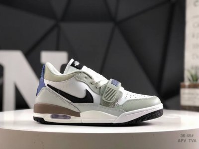 180 Air Jordan Legacy 312 乔丹篮球鞋系列 号称 “最强三合一” 的 Jordan Legacy 312，自然有着杂交结合的设计，它的名