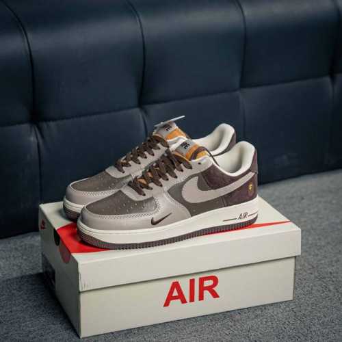 核心私 Air Force 1 原装级别 原楦头原纸板 打造纯正空军版型专注外贸渠道 全掌内置蜂窝气垫 原盒配件 原厂中底钢印、拉帮完美 货号：Kk1988 0