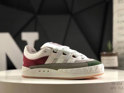 160 Adidas Adimatic 面包鞋 Adidas Team Court 面包鞋 浮夸的日韩版面与鞋底 颜值爆棚 开学季不撞鞋 货号：Ih3264 尺