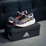 阿迪达斯 Adidas Adizero Aruku 运动舒适防滑耐磨 低帮跑步鞋 阿迪达斯革新力作 货号：Js1052 尺码：36 37 37.5 38 38.