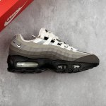 本地 核心私 Nk Air Max 95 Sp 复古减震气垫跑鞋 黑灰 经典重温 外单专供大厂出品 品质稳定 一百余色 终端操作 鞋款设计灵感源于人体构造 中底