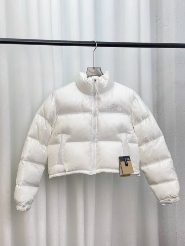 爆款推荐 The North Face 北面 肯豆同款 腿精 六色短款羽绒服 上身效果图