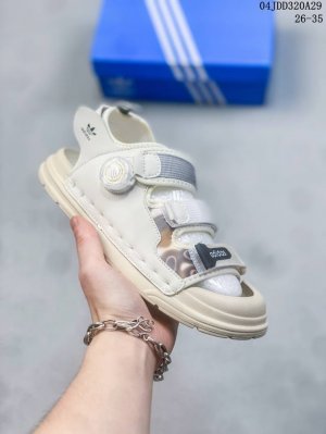 阿迪达斯旋转扣包头凉鞋 Adidas三叶草包头车边旋转纽扣包脚趾童鞋三带凉鞋 阿迪达斯官网最新款侧边旋转造型小众夏款沙滩凉鞋 夏季韩版防滑软底透气休闲超轻便沙滩