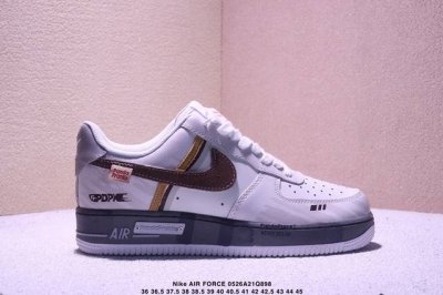 真标耐克Nike Air Force 1 07 空军一号低帮百搭休闲运动板鞋 柔软 弹性十足的缓震性能和出色的中底设计 横跨复古与现代的外型结合 造就出风靡全球