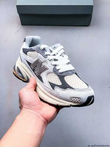 250 公司级！New Balance M2010系列 新百伦 复古老爹风网布跑步休闲运动鞋 新百伦经典配色 沿袭了面世之初的经典科技 以Encap中底配以升级