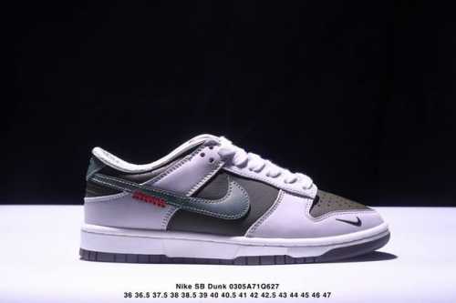 220 耐克Nike Sb Dunk Low Sb 蛇年扣篮系列复古低帮休闲运动滑板板鞋。采用脚感柔软舒适Zoomair气垫，有效吸 收滑板等极限运动在落地时带
