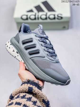 公司级阿迪adidas X_Plrphase 外底延续 Boost 系列鞋款经典的镂空设计，为了加强中底抗扭刚性，Adidas 在两层 Boost 之间加入 T - 点击图像关闭