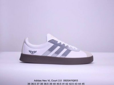 公司级adidas Neo Vl Court 2.0 百搭单品 绒面麂皮防滑耐磨轻便低帮板鞋 整双鞋以传统的低帮呈现的清新造型 鞋头优先头层反毛皮 包裹保证优秀