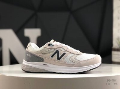 公司级带半码New Balance 新百伦 New Balance 新百伦 原楦原数据开发纸版，采用优质纤维革+透气网眼布材质材质，独立3层组合大底私模，正确独