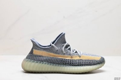公司级阿迪达斯adidas Yeezy Boost 350V2 椰子 镂空呼吸网纱材质 侃爷限定 百搭轻便爆米花中底休闲运动慢跑鞋 货号:B37571 尺码:3