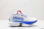 公司级hoka 霍卡 Hoka Cielo X1 竞速跑鞋 外观整合hoka 顶尖碳板技术、中底泡棉科技和几何学，设计符合自然步态的不对称鞋面和鞋底结构，专为精