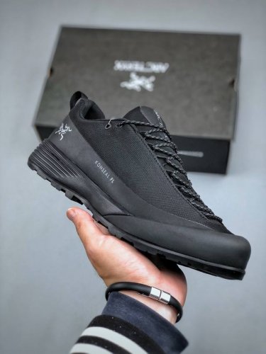 310 L/加拿大户外服饰品牌/始祖鸟·Arc'teryx Sylan Gtx 快速防水系列增高越野徒步户外运动慢跑鞋 尺码：39-45