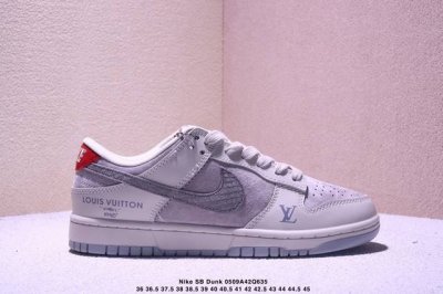 海外爆款限量发售！公司级 Nike Sb Dunk Low“芬迪联名 黑白黑勾” 周年高端定制 低帮休闲板鞋 定制鞋盒 大厂纯原品质出货 超高清洁度 皮料切割干