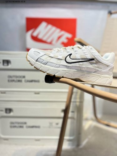 耐克 Nike p-6000 Laser Blue 复古科技个性运动老爹鞋。该鞋款鞋面采用纵横交错的覆面，重现 年代跑鞋风格，同时搭配缓震鞋垫，带来舒适的步履体