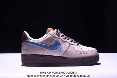 公司级nike Air Force 7 原楦头原纸板 打造纯正低帮空军版型 专注外贸渠道 全掌内置蜂窝气垫 原盒配件 原厂中底钢印、拉帮完美 官方货号: 尺码: