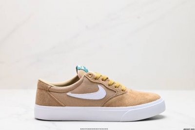 公司级耐克nike Sb Chron Solarsoft 百搭单品 太阳软底系列内增高休闲百搭滑板板鞋 采用耐磨翻毛皮拼接透气帆布鞋面材质#搭载双密度泡棉鞋垫