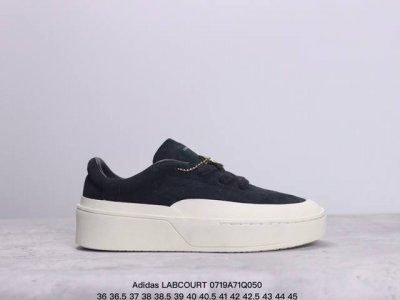 公司级阿迪达斯 Adidas Labcourt 私人订单 实拍首发 鞋面使用了绒毛麂皮 鞋面和鞋底连接处使用了包边处理 看起来更加精致有型 内里也使用了光滑的优