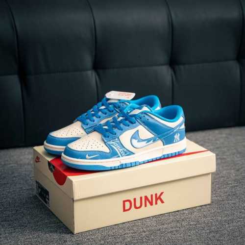 核心私 Nike Dunk 全套原楦原模倾力打造完美版型 独家原厂航空铝磨具打磨大底 鞋头坡度极致还原 无解鞋型 原盒原配 圈内天花板工艺 原厂冲刀 超高清洁度