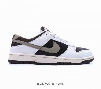 耐克nike Dunk Low 板鞋 Sb系列经典百搭休闲运动板鞋加厚鞋舌的填充，使舒适性大大提升，同时也更方便穿脱中底部分则加入了脚感柔软舒适zoomair气