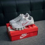 核心私 绝佳减震性能 复古大军老将出征 经典全掌大气柱Nike Shox Tl Metallic Silver 13柱复古前卫悬架气柱慢跑鞋 货号 Ar3566
