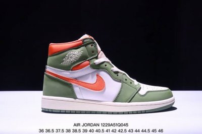 Nike Air Jordan 1 Retro High Og 耐克 Aj1代迈克尔 乔丹高帮经典复古百搭休闲文化运动篮球鞋 货号:555088 尺码:36-4
