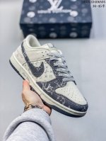 310 Nike Sb Dunk Low“Lv联名——淡蓝牛仔” 周年高端定制 低帮休闲板鞋 定制鞋盒 夜光 3M反光 大厂纯原品质出货 超高清洁度 皮料切割干