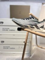 y-3 Adidas Adizero Adios pro 4M 马拉松飞线贾卡轻质透气休闲运动跑步鞋 采用双层透气网纱 Flywire动态飞线绑缚鞋面材质 内置