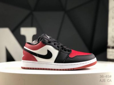 真标带半码 耐克 乔丹 Air Jordan 1 Low Aj1低帮系列篮球鞋 官方同步配色 原装级产物 #拒绝公底 立体鞋型 细节完美 高清洁度 货号 553