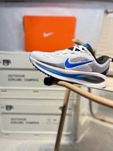耐克 Nike Air Zoomx Vomero 18代耐克登月减震跑步鞋 货号 Hm6804 Qz7011932#36-45半