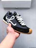 公司级！Loewe罗意威 Ballet Runner 2.0小牛皮 圆头系带 低帮 生活休闲鞋 罗意威全新版大头运动鞋Ballet Runner2.0，以其独特