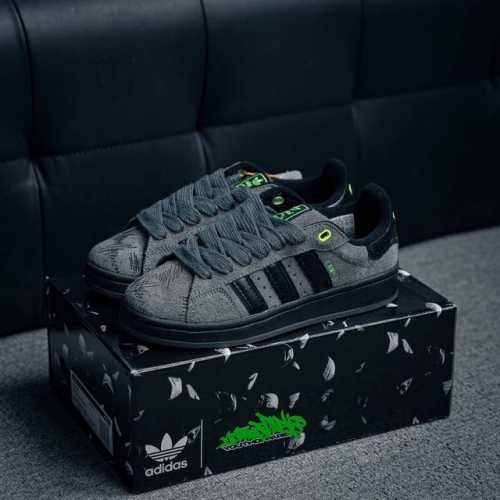 200 核心私 Adidas Originals Campus 00S 学院系列面包风经典复古低帮百搭休闲运动板鞋 货号：Ie8349 尺码：36 36.5 3