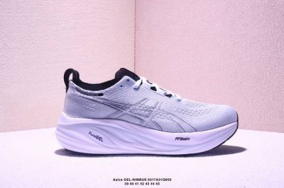 170 asics 亚瑟士Gel-Nimbus 26稳定跑鞋鞋面采用双层提花网面设计，提高包裹性和透气性，后跟搭载稳定系统科技T-Gel提升整体支撑力和结构感，