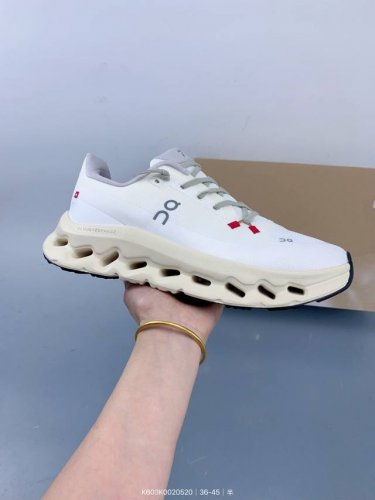 on昂跑系列 鞋面采用一体成型布料 有弹性非常透气 鞋底是镂空设计 运用了Cloudtilt专利技术 弹力十足 毫无负重感 适合日常长距离行走或者休闲旅游跑步鞋