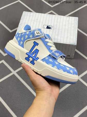 Mlb Chunky Liner New York Yankees 人气单品 学长鞋系列低帮老爹风轻量增高厚底百搭休闲运动慢跑鞋高级街头休閒品牌Mlb公开了新推 - 点击图像关闭