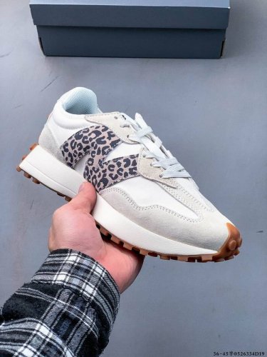 集图 new Balance Ms327系列复古休闲运动慢跑鞋 原鞋打版 细节完美 采用尼龙及猪巴革麂皮物料拼接构成#中底高弹pu材质及满丁防滑橡胶外底上世纪