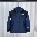 顶级版本，随意对比』 The North Face 北面 经典1990款户外冲锋衣 儿童版 -深蓝 尺码: 110～160 最新版面料，全网独家首发！ 材料清单