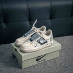 核心私 Air Force 1 原装级别 原楦头原纸板 打造纯正空军版型专注外贸渠道 全掌内置蜂窝气垫 原盒配件 原厂中底钢印、拉帮完美 货号：Fb1893 8