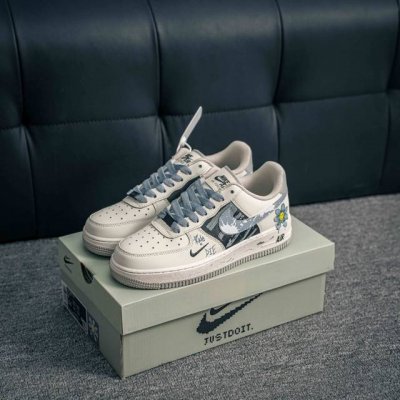 核心私 Air Force 1 原装级别 原楦头原纸板 打造纯正空军版型专注外贸渠道 全掌内置蜂窝气垫 原盒配件 原厂中底钢印、拉帮完美 货号：Fb1893 8