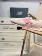 新百伦 Nb327 Nb 471复古慢跑鞋 New Balance 471 复古先锋 Ms327系列复古休闲运动慢跑鞋，上世纪 70 年代的意大利街头风格Nb新