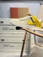 100 福利特价耐克Nike Dunk Low 板鞋Sb系列经典百搭休闲运动板鞋加厚鞋舌的填充，使舒适性大大提升，同时也更方便穿脱中底部分则加入了脚感柔软舒适Z
