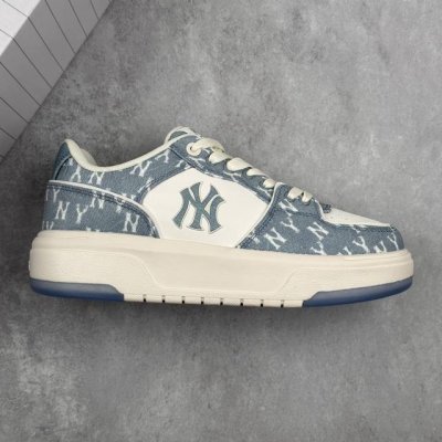 本地 核心私 Bp版 学院穿搭爆款,Korea韩国限定联乘美国榄球洋基队New York Yankees X Mlb Chunky Liner Denim Mo