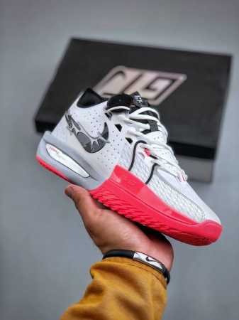 NIKE G.T. Cut 3.0 EP GT3代实战篮球鞋 HQ3454-190 该鞋款采用出众回弹设计 为切入、转向和移步篮筐提供出色的能量回馈 回弹性能带 - 点击图像关闭