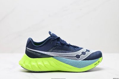 公司级Saucony索康尼 Endorphin Pro系列啡鹏4男女低帮缓震跑步鞋 索康尼推出的Endorphinpro4跑鞋是一款外观激进但脚感舒适的跑鞋，采