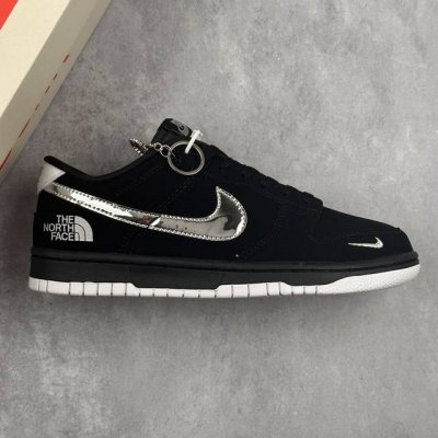 本地 核心私 Nk Sb Dunk Low 北面联名 黑武士银勾 周年高端定制 低帮休闲板鞋 #定制鞋盒 大厂纯原品质出货 超高清洁度 皮料切割干净无任何毛边