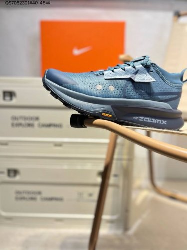 Nikezegamatrailzoomx 户外越野跑步鞋 厚底增高老爹鞋越野跑步鞋，采用出众回弹的 Zoomx 泡绵中底，助你征服陡峭山脊和嶙峋山岩，一路从容登