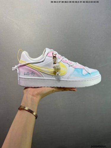 公司级Nike Court Borough 彩虹云朵 踏青季低帮板鞋 彩虹云朵 是自然赠予人间的浪漫奇迹 雨后初晴时 阳光穿过悬浮在天空中的无数细小水滴 经折射