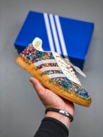 Adidas Handball Spezial 阿迪达斯经典款反毛皮复古休闲板鞋 型号 Jp6900 Z4 原厂原档案开发出品 皮料切割干净无任何毛边 鞋型细节