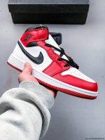 集图 真标半码！耐克Nike Air Jordan 1 Mid Aj1乔丹一代中帮经典复古文化休闲运动篮球鞋 0403289X22
